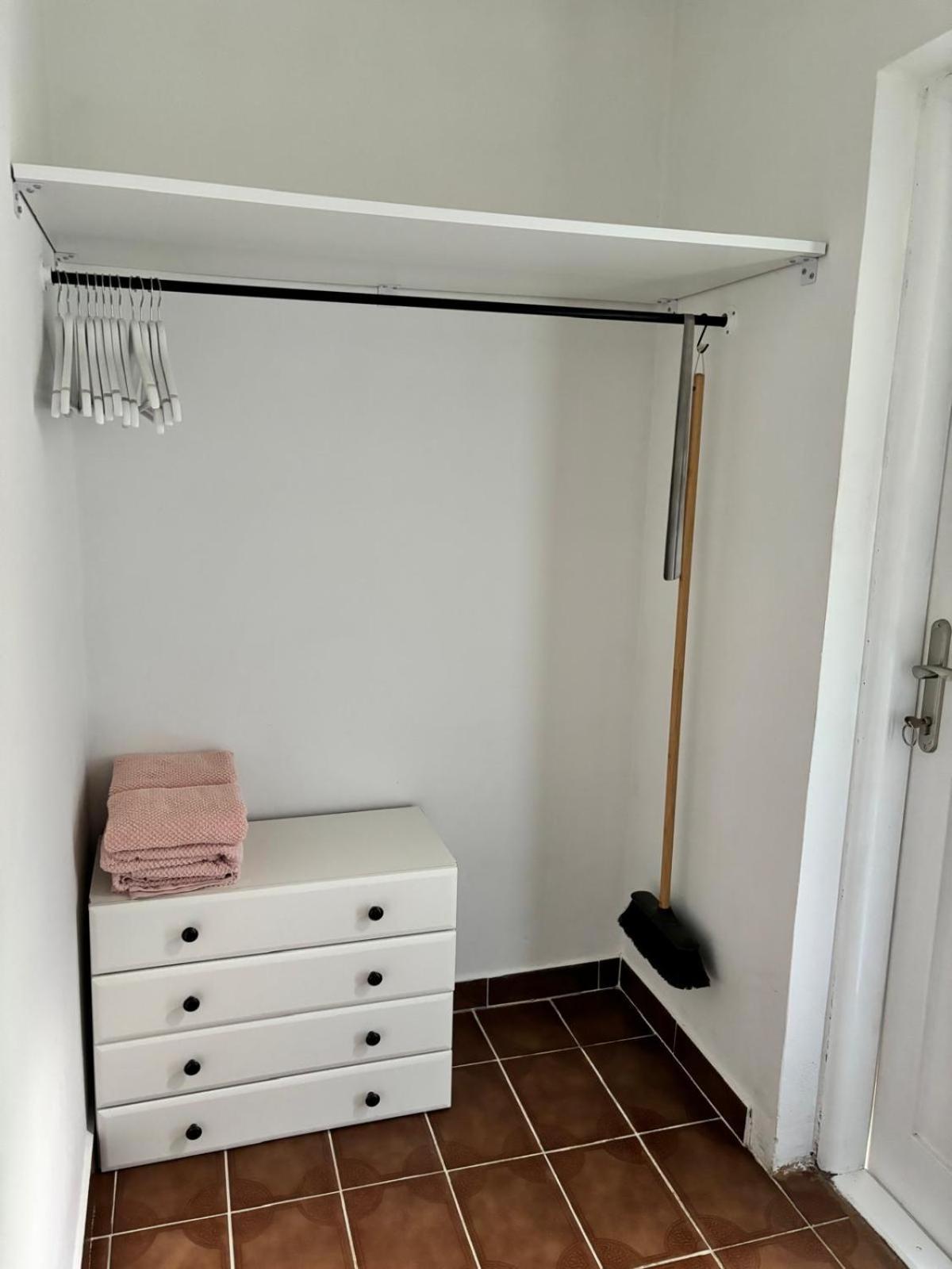 Apartman Vendy Karlovy Vary Bagian luar foto
