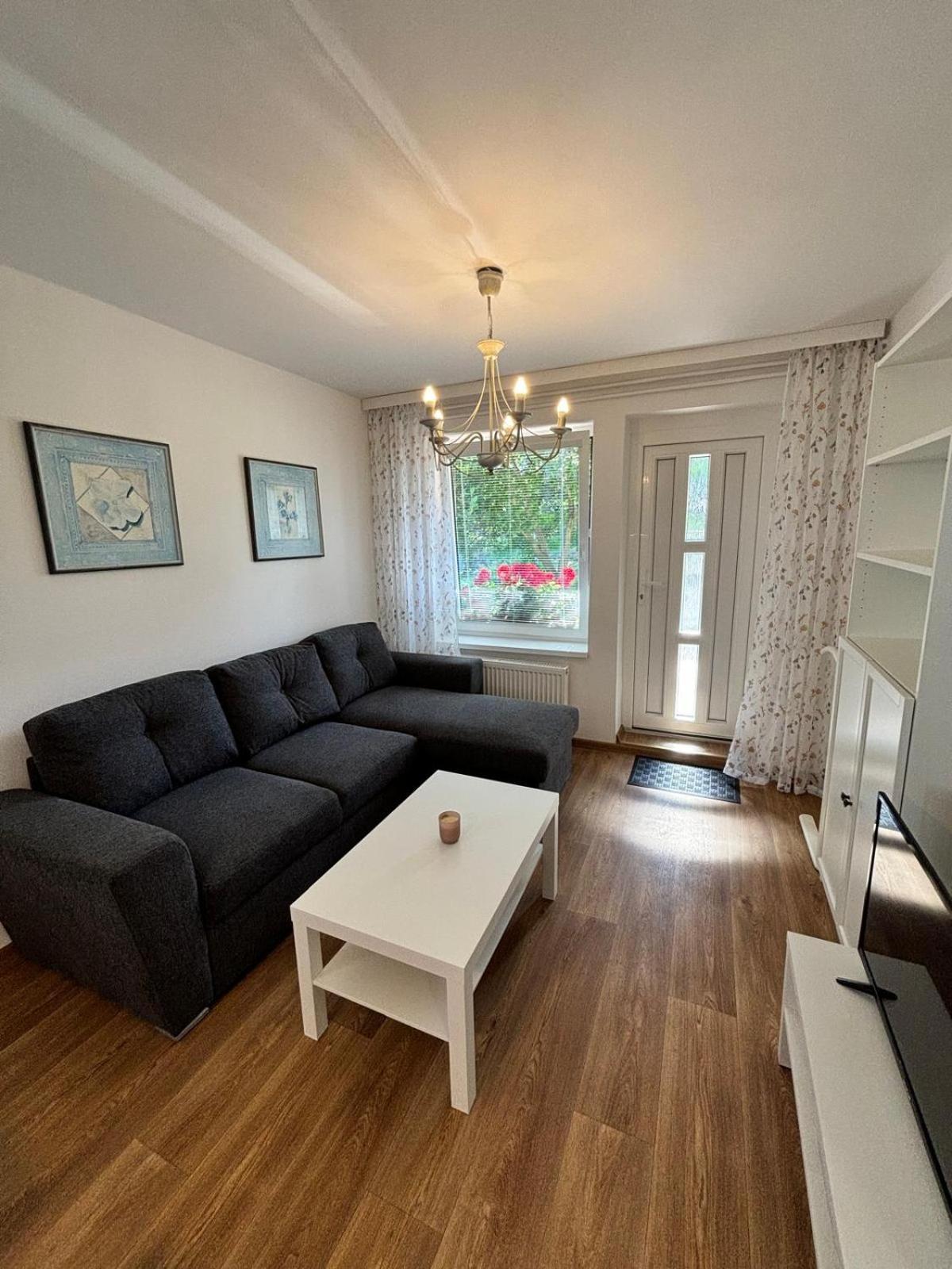 Apartman Vendy Karlovy Vary Bagian luar foto